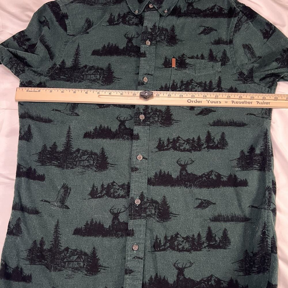 Chaps Performance Flannel Shirt Men's Size M Green Soft Hunting Deer Duck Cabin - Picture 9 of 13